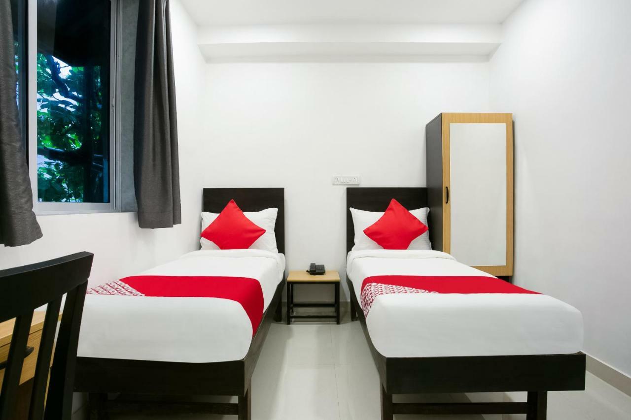 Oyo Flagship 38540 Hotel Shangrila Flagship Saver Bombay Extérieur photo