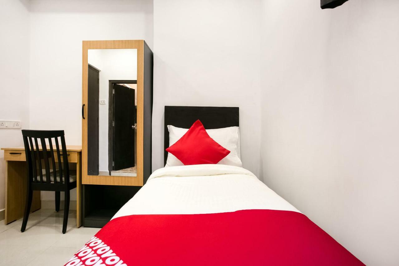 Oyo Flagship 38540 Hotel Shangrila Flagship Saver Bombay Extérieur photo