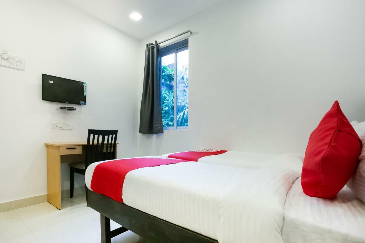 Oyo Flagship 38540 Hotel Shangrila Flagship Saver Bombay Extérieur photo
