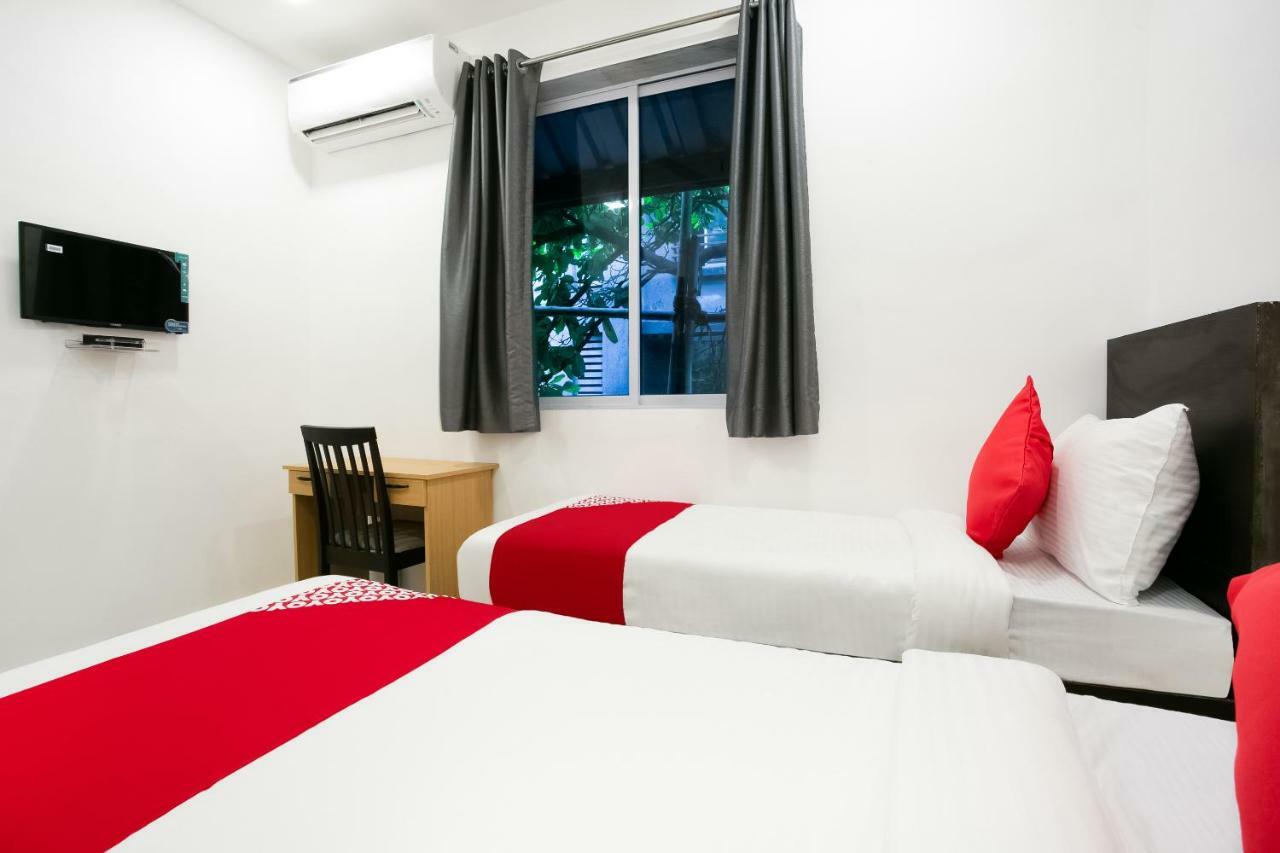 Oyo Flagship 38540 Hotel Shangrila Flagship Saver Bombay Extérieur photo